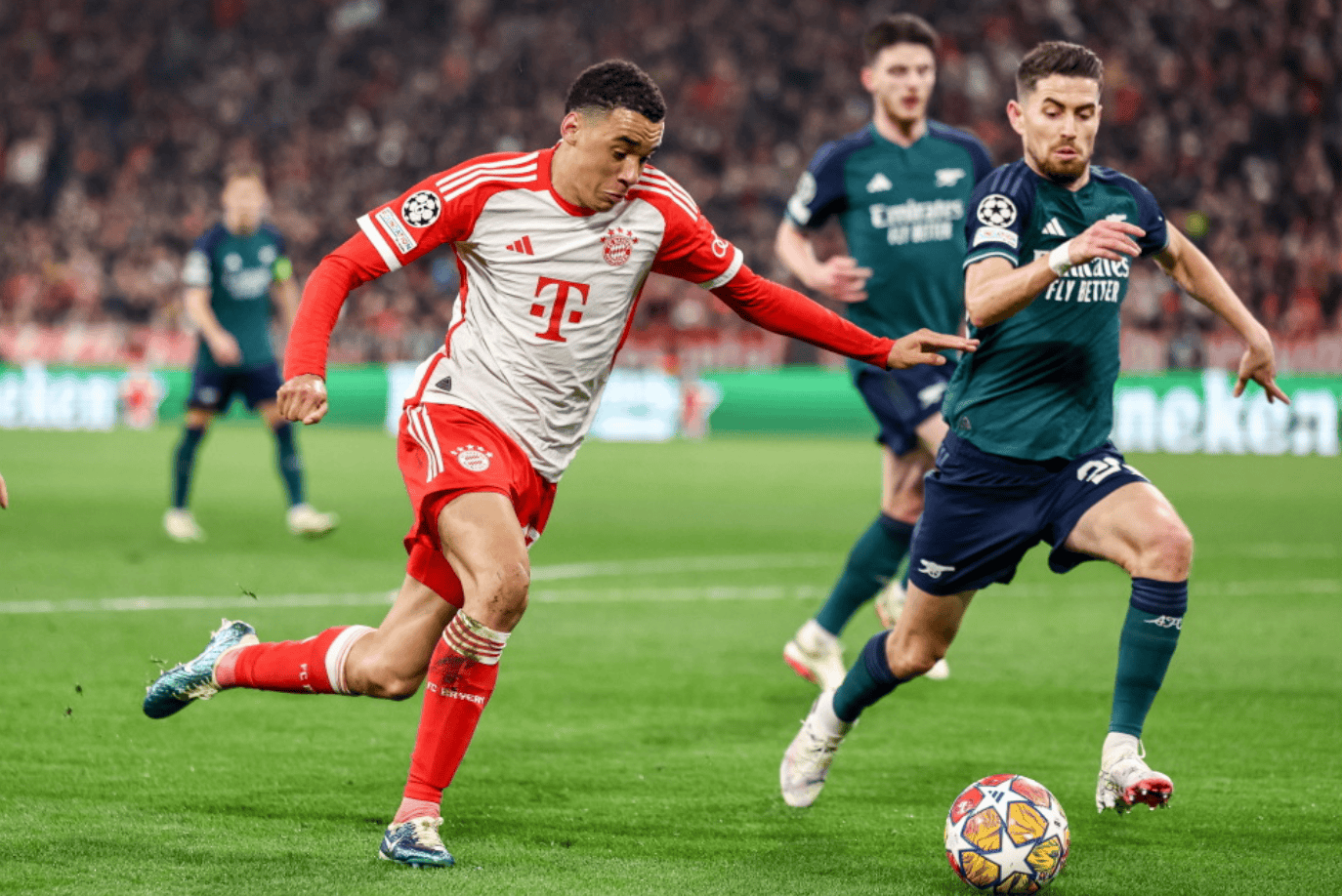 今夜拜仁慕尼黑防线松动——德国杯节点到来,悬念犹存,年轻球员得到机会的简单介绍 今夜拜仁慕尼黑防线松动——德国杯节点到来,悬念犹存,年轻球员得到机会的简单介绍